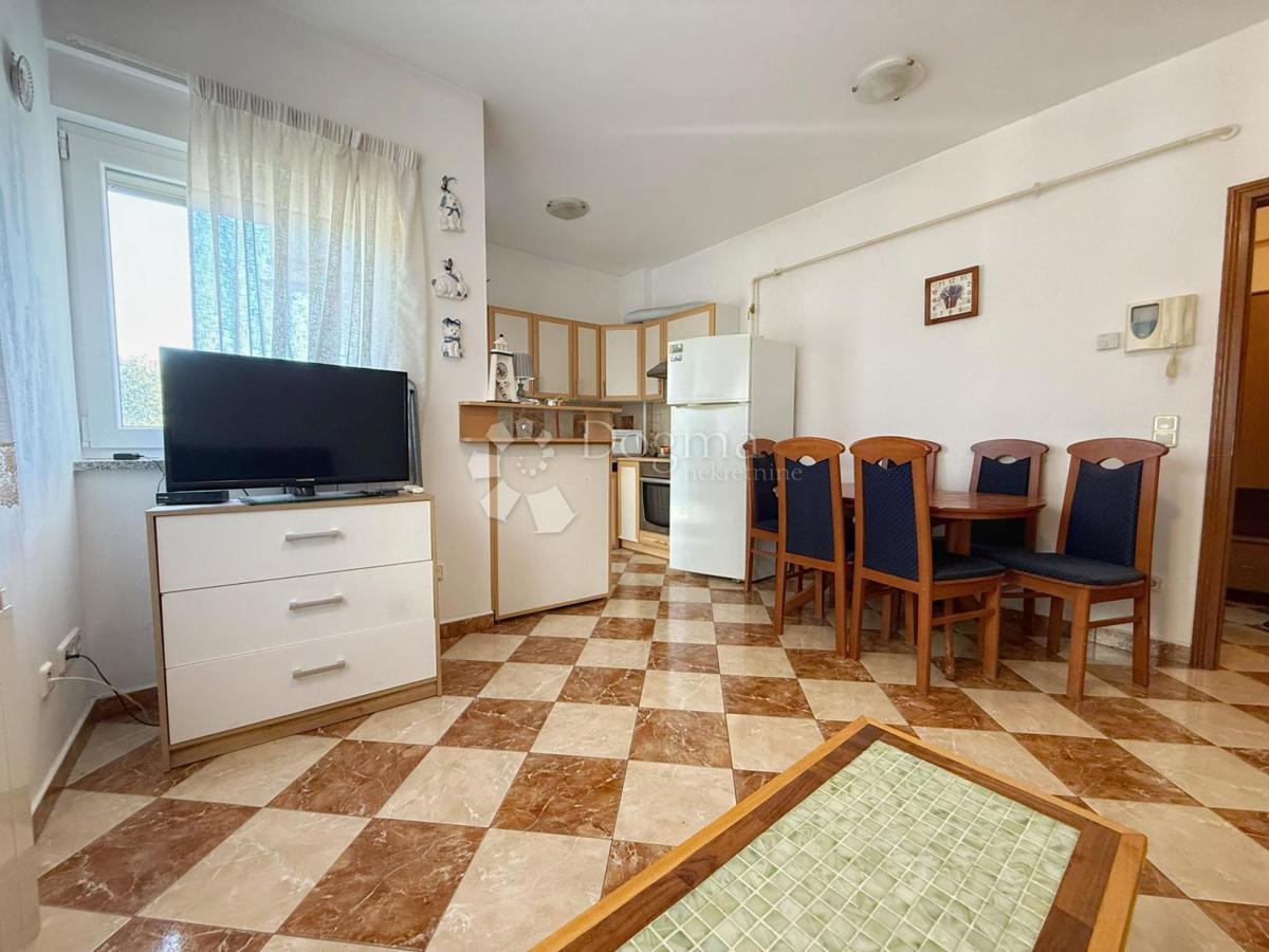 PRILOŽNOST, ENOSOBNO STANOVANJE V ROVINJU - samo v Dogmi