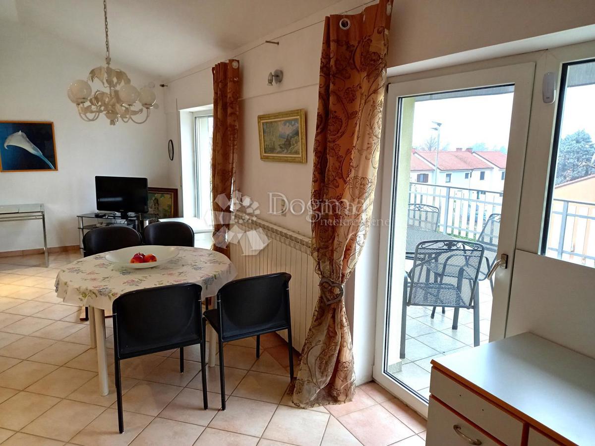 Istra-Umag, apartma s teraso in pogledom na morje