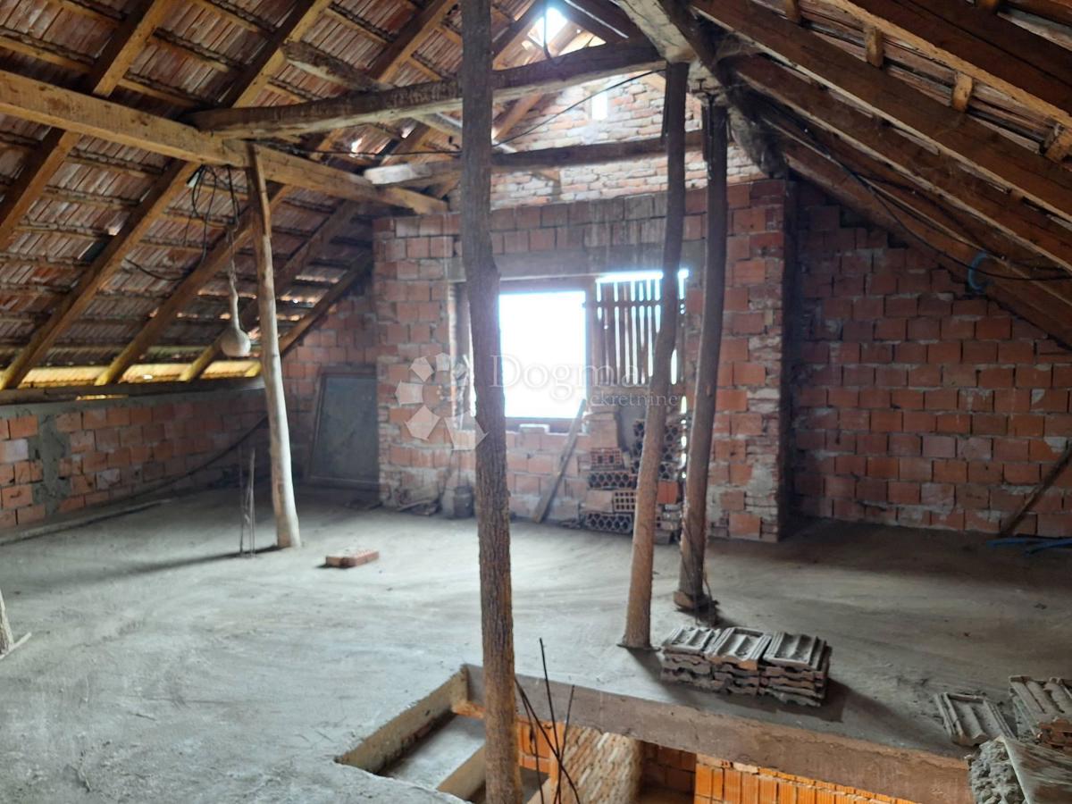 Hiša Čokadinci, Čepin, 128m2