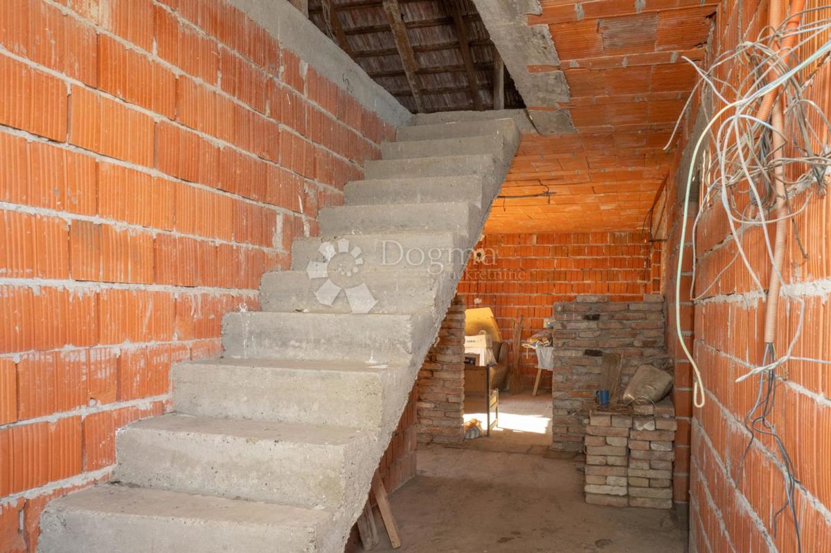 Hiša Čokadinci, Čepin, 128m2