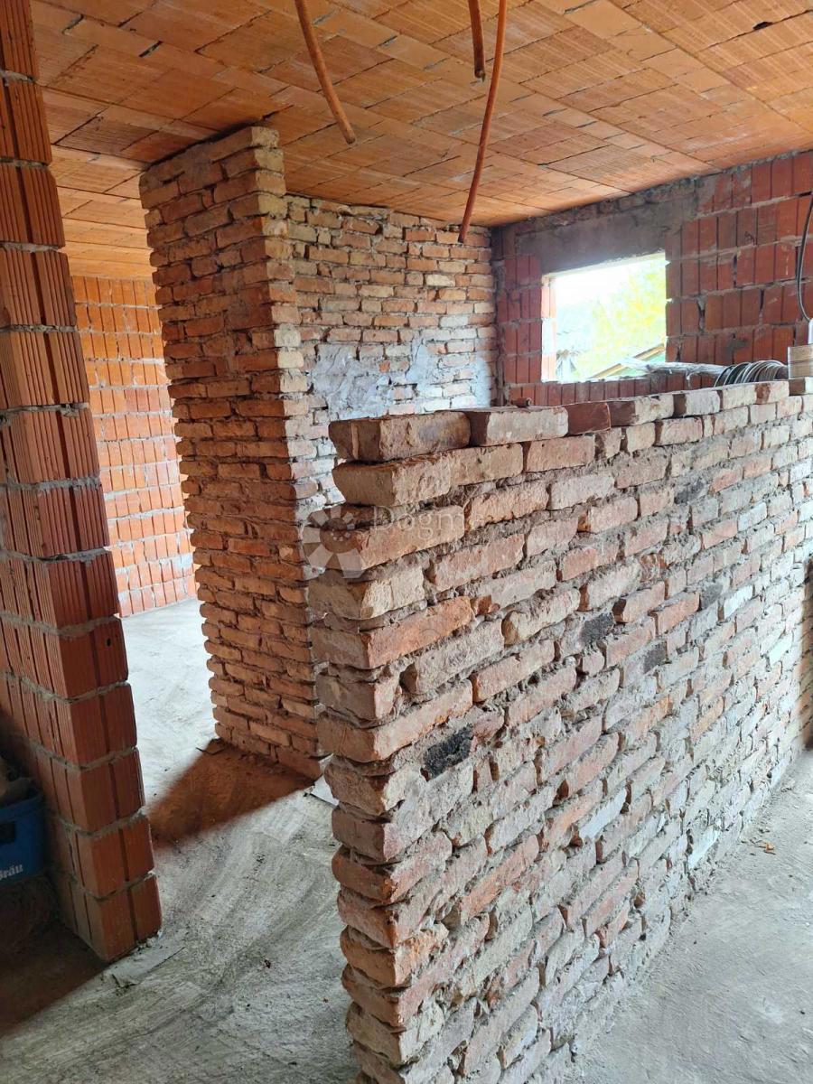 Hiša Čokadinci, Čepin, 128m2