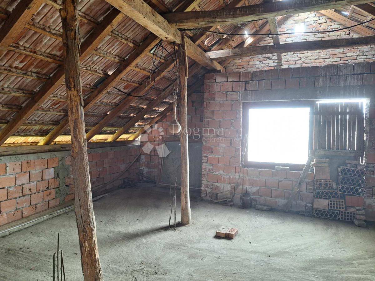 Hiša Čokadinci, Čepin, 128m2