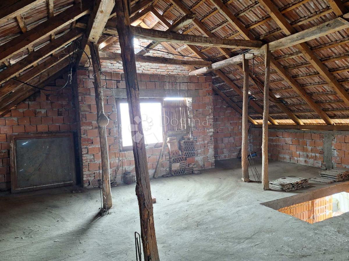 Hiša Čokadinci, Čepin, 128m2