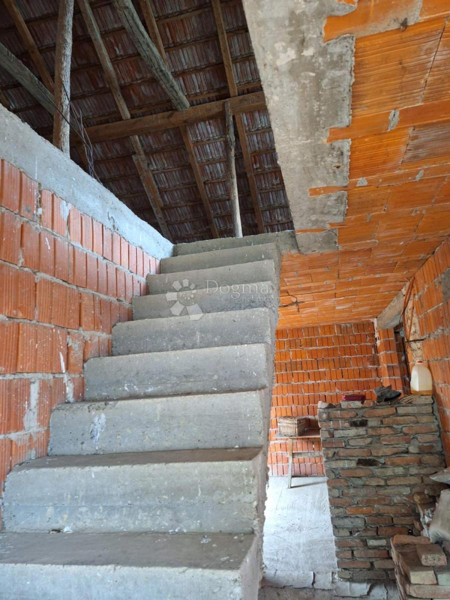 Hiša Čokadinci, Čepin, 128m2