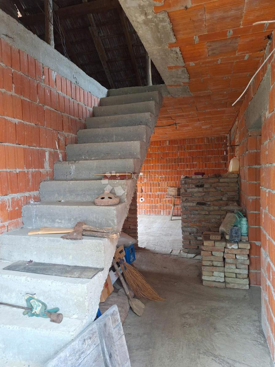 Hiša Čokadinci, Čepin, 128m2