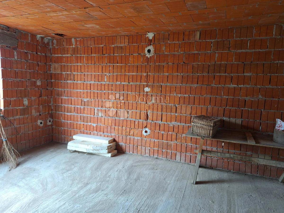 Hiša Čokadinci, Čepin, 128m2