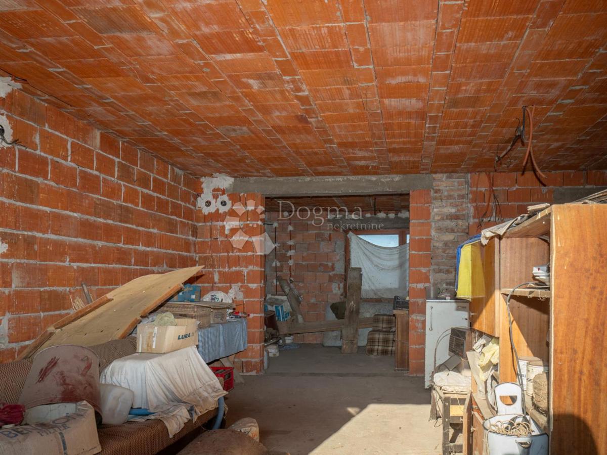 Hiša Čokadinci, Čepin, 128m2