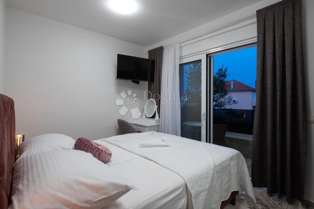 Hiša Sukošan, 160m2