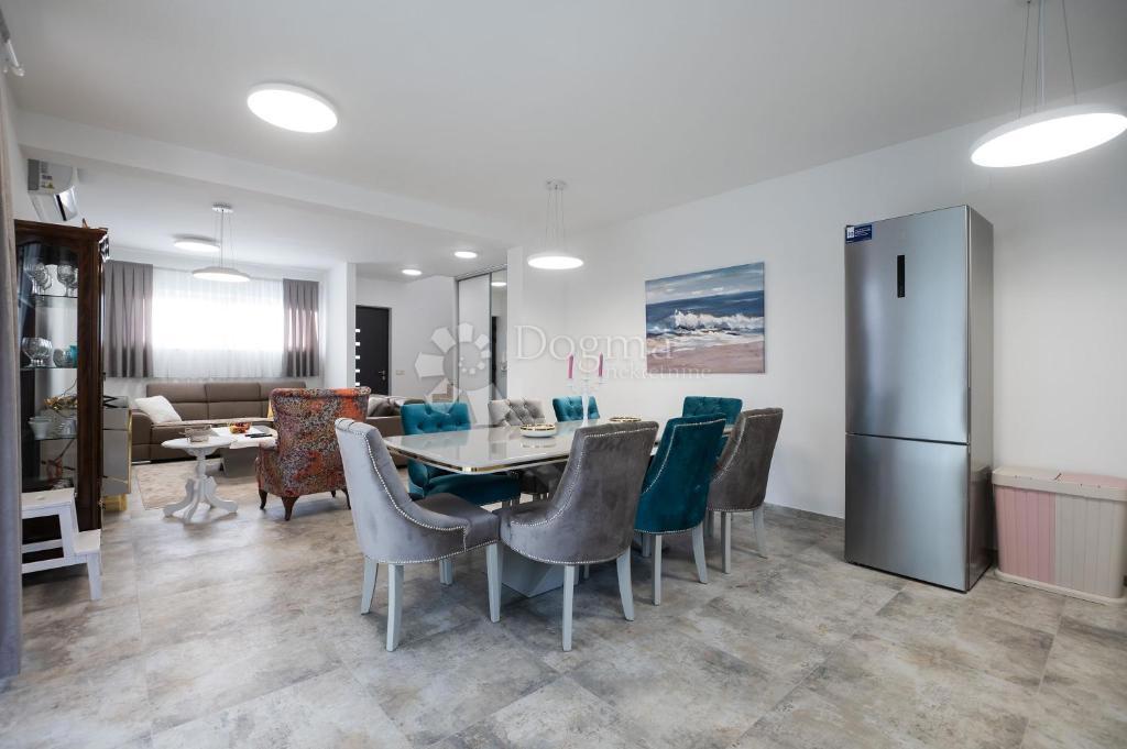 Hiša Sukošan, 160m2