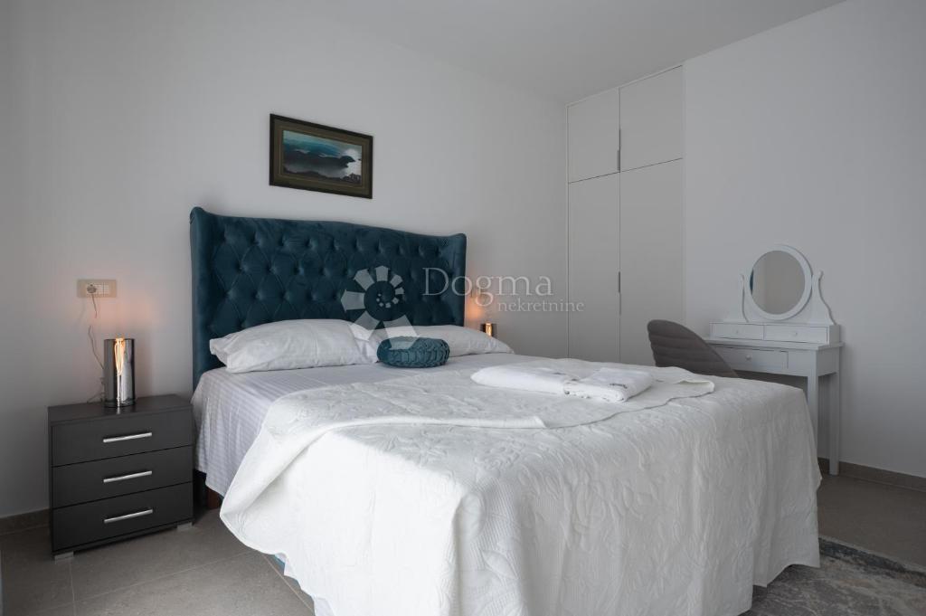 Hiša Sukošan, 160m2