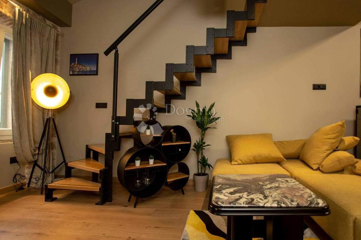 2 SOBNO MODERNO STANOVANJE V STAREM JEDRU ROVINJA