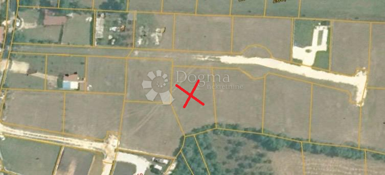 Kmetijsko zemljišče Loborika, Marčana, 901m2