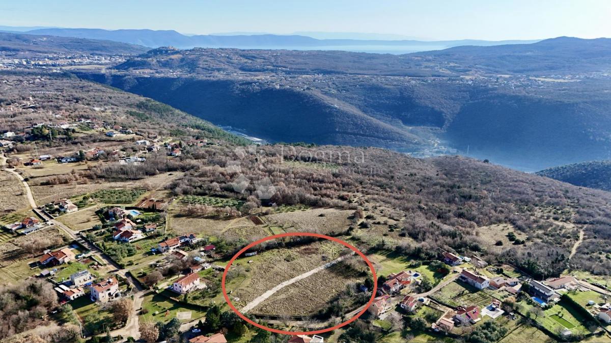 Zazidljivo zemljišče Cere, Sveta Nedelja, 966m2