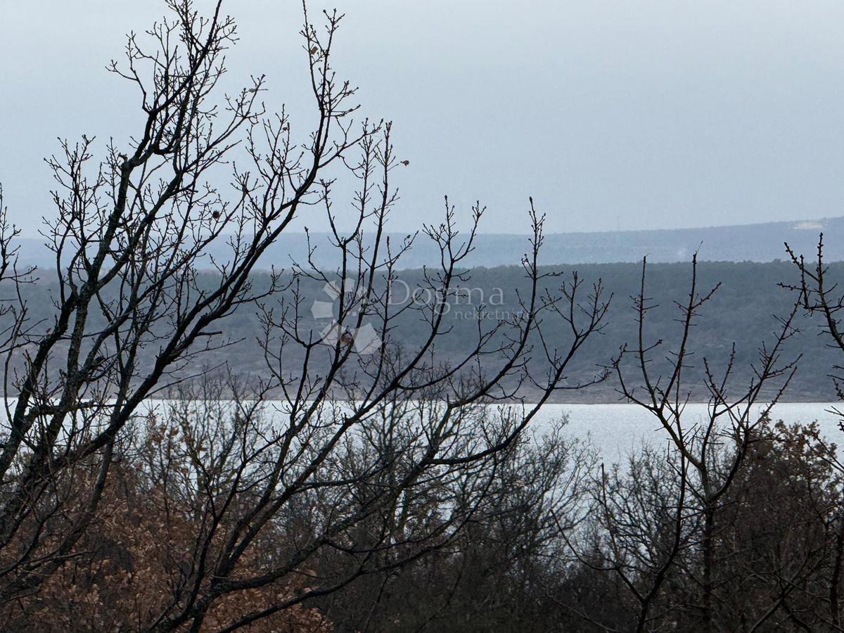 Zazidljivo zemljišče Maslenica, Jasenice, 502m2