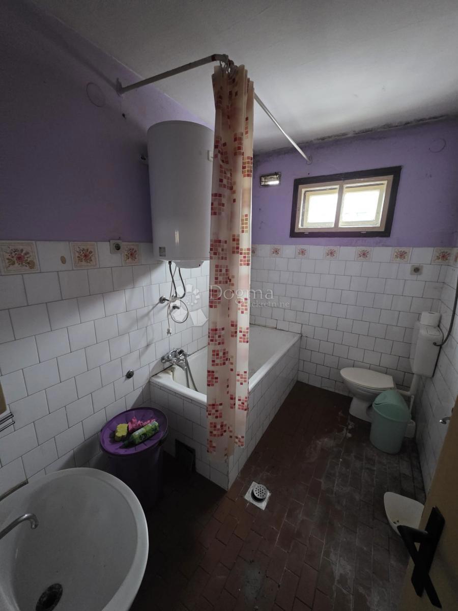 Hiša Sračinec, 90m2