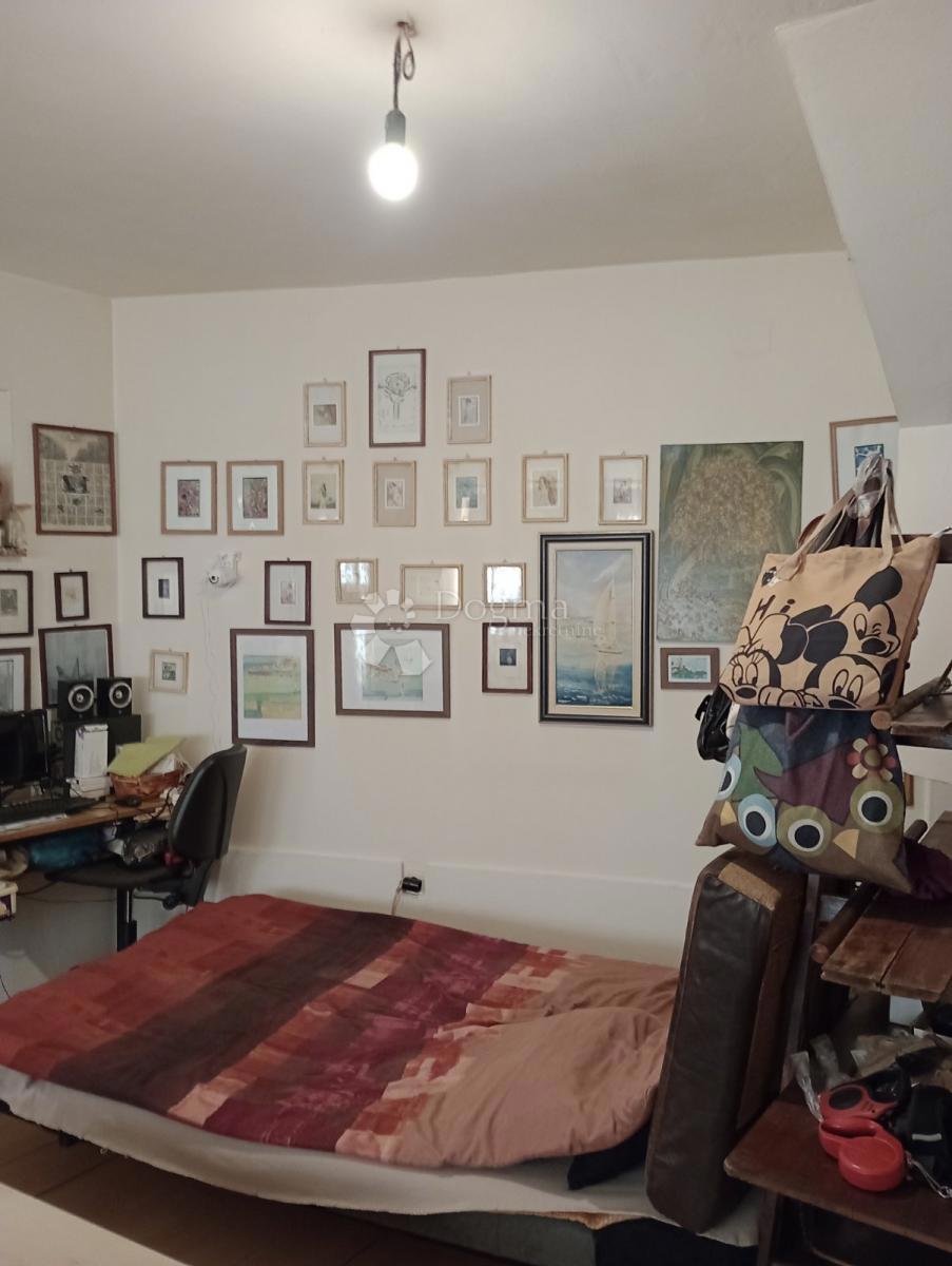 Hiša Veli vrh, Pula, 90m2