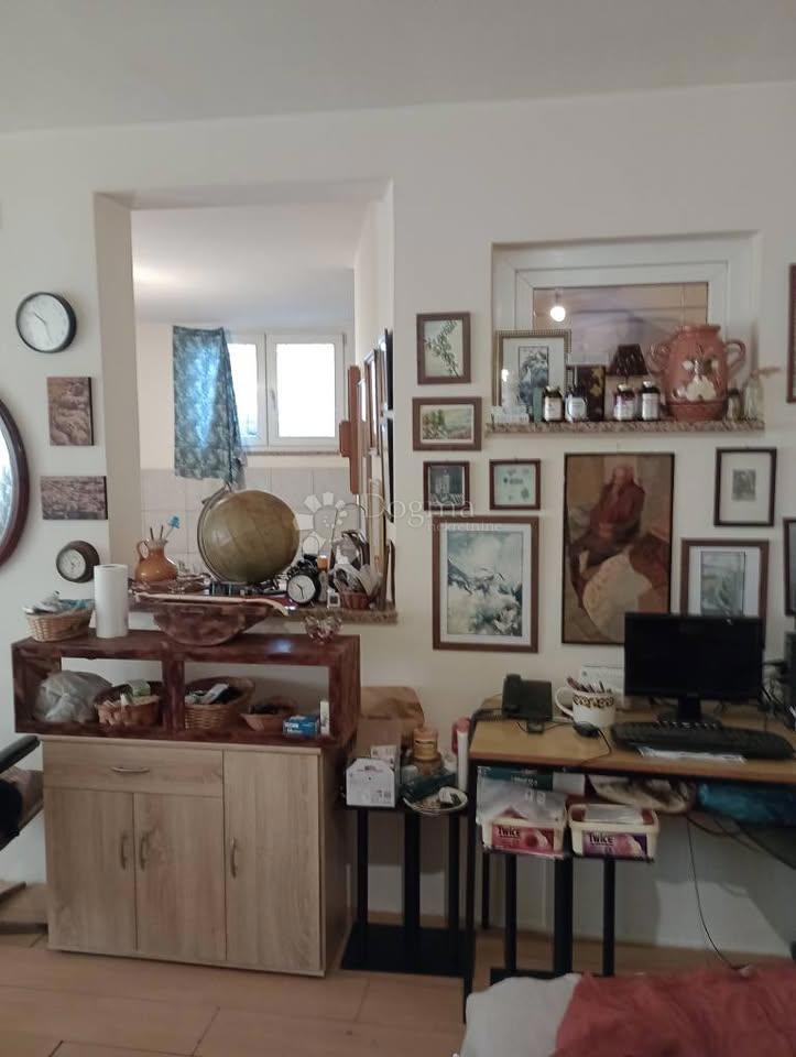 Hiša Veli vrh, Pula, 90m2