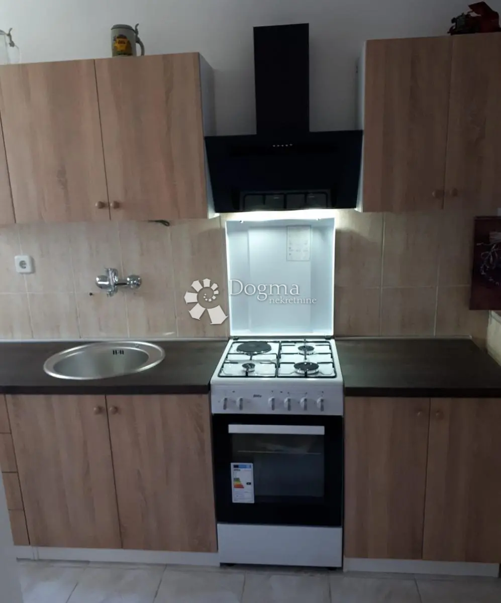 Hiša Stružec, Popovača, 61m2