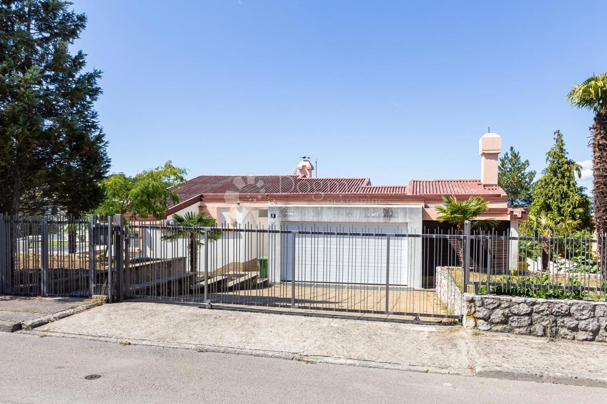 Hiša Njivice, Omišalj, 300m2