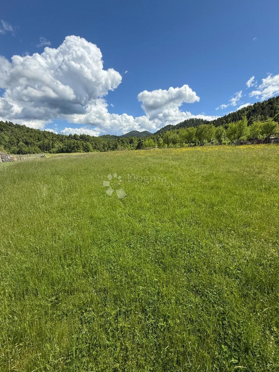 Zazidljivo zemljišče Sunger, Mrkopalj, 421m2