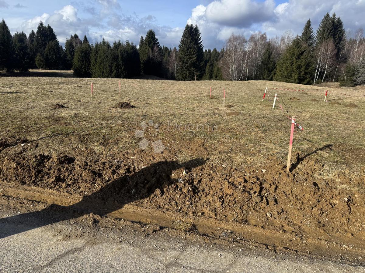 Zazidljivo zemljišče Hlevci, Skrad, 4.193m2