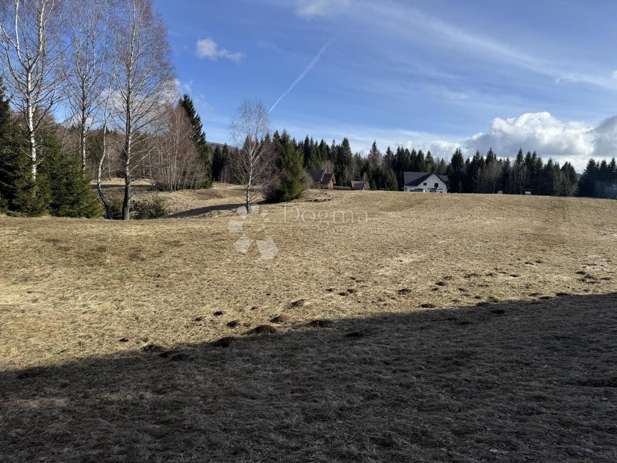 Zazidljivo zemljišče Hlevci, Skrad, 4.193m2