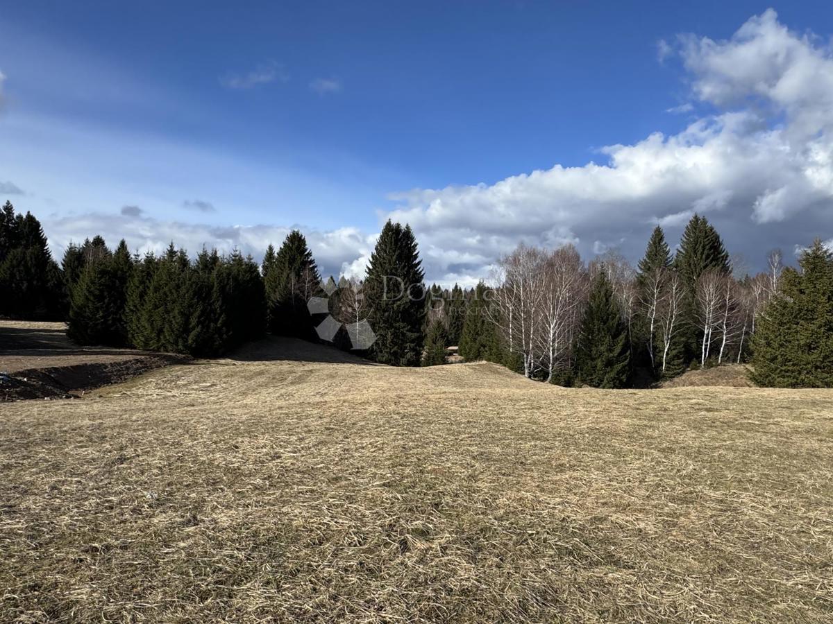 Zazidljivo zemljišče Hlevci, Skrad, 4.193m2