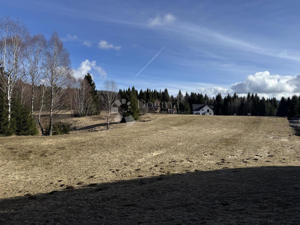 Zazidljivo zemljišče Hlevci, Skrad, 4.193m2