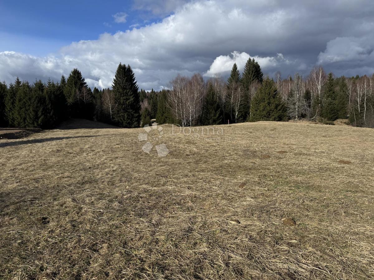 Zazidljivo zemljišče Hlevci, Skrad, 4.193m2