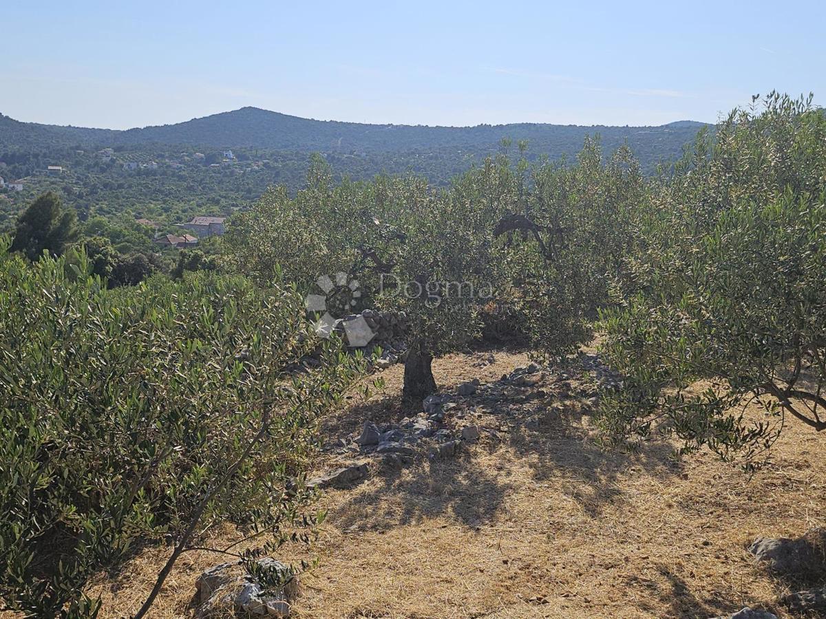 Zazidljivo zemljišče Vinišće, Marina, 1.465m2