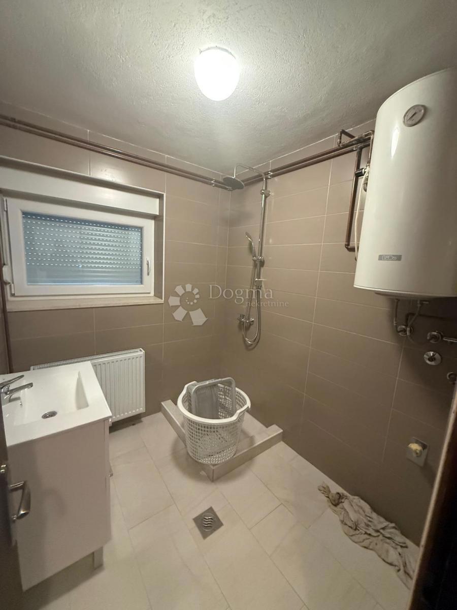 Stanovanje Lički Osik, Gospić - Okolica, 67m2