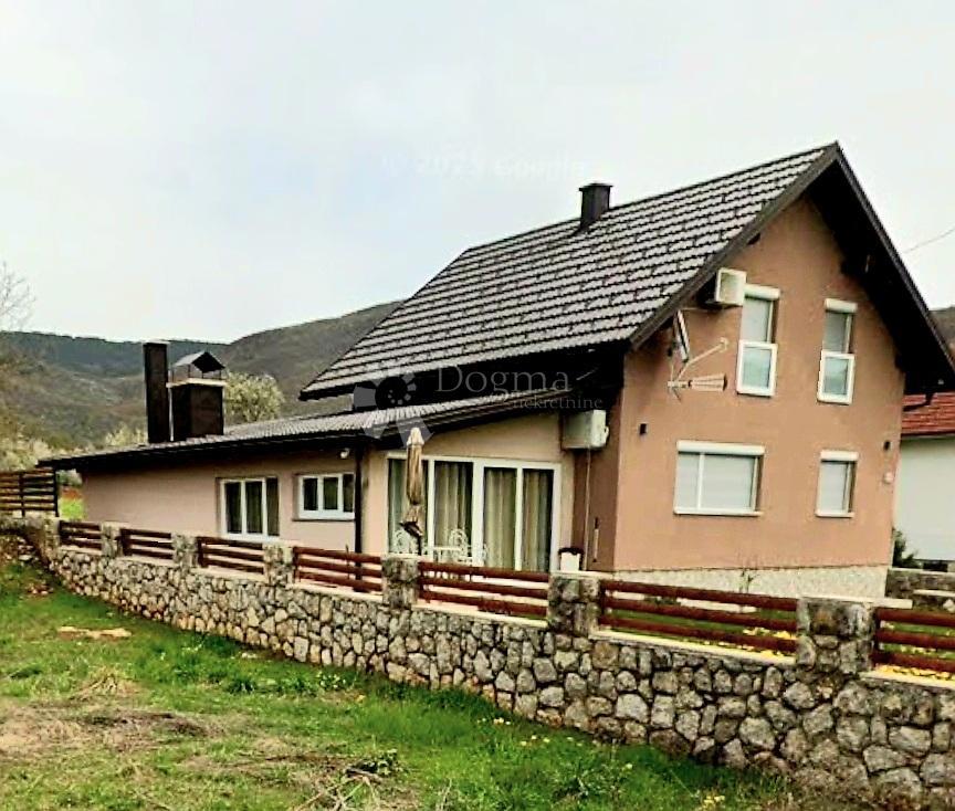 Hiša Otočac, 120m2