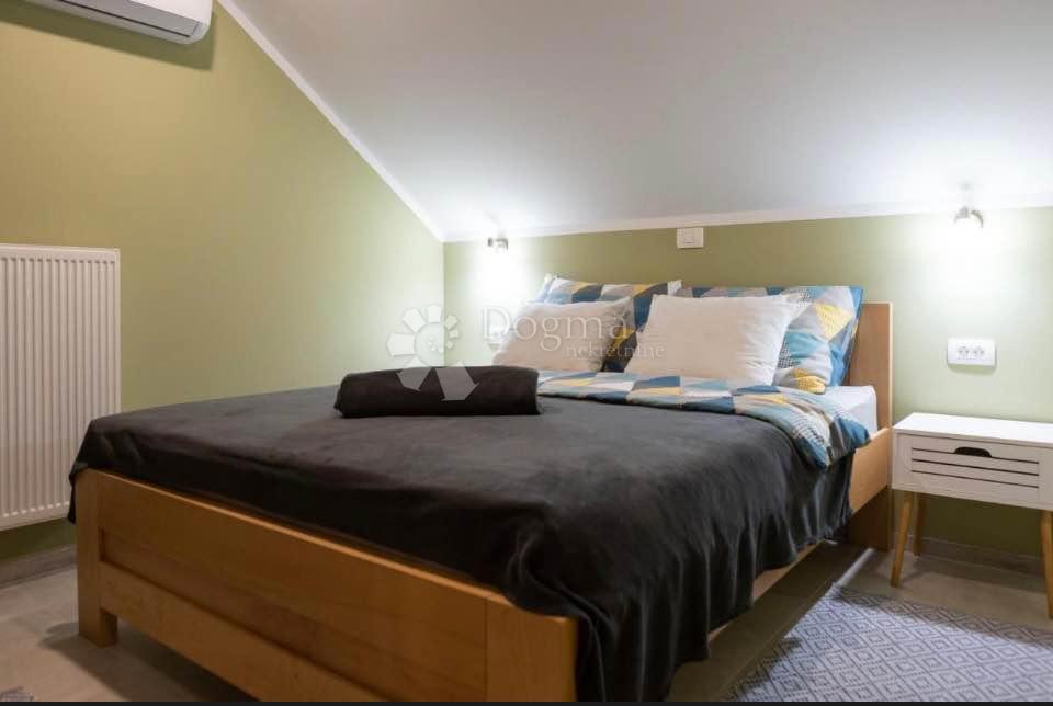 Hiša Otočac, 120m2