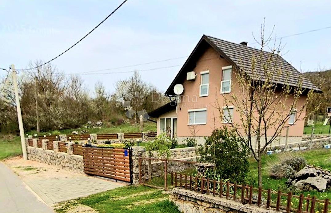 Hiša Otočac, 120m2