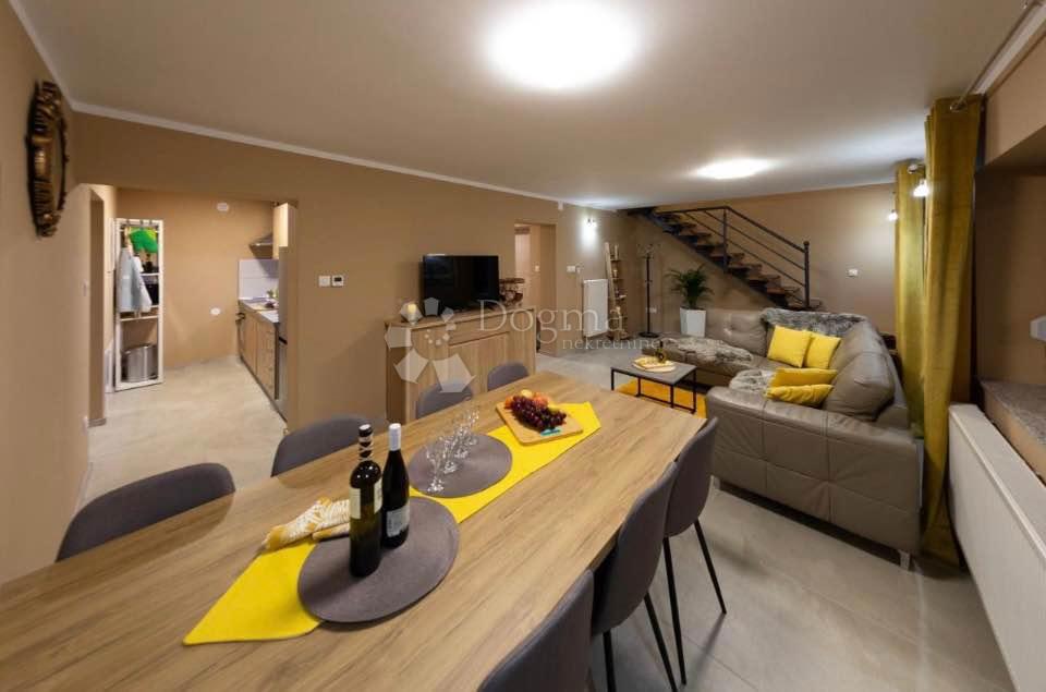 Hiša Otočac, 120m2