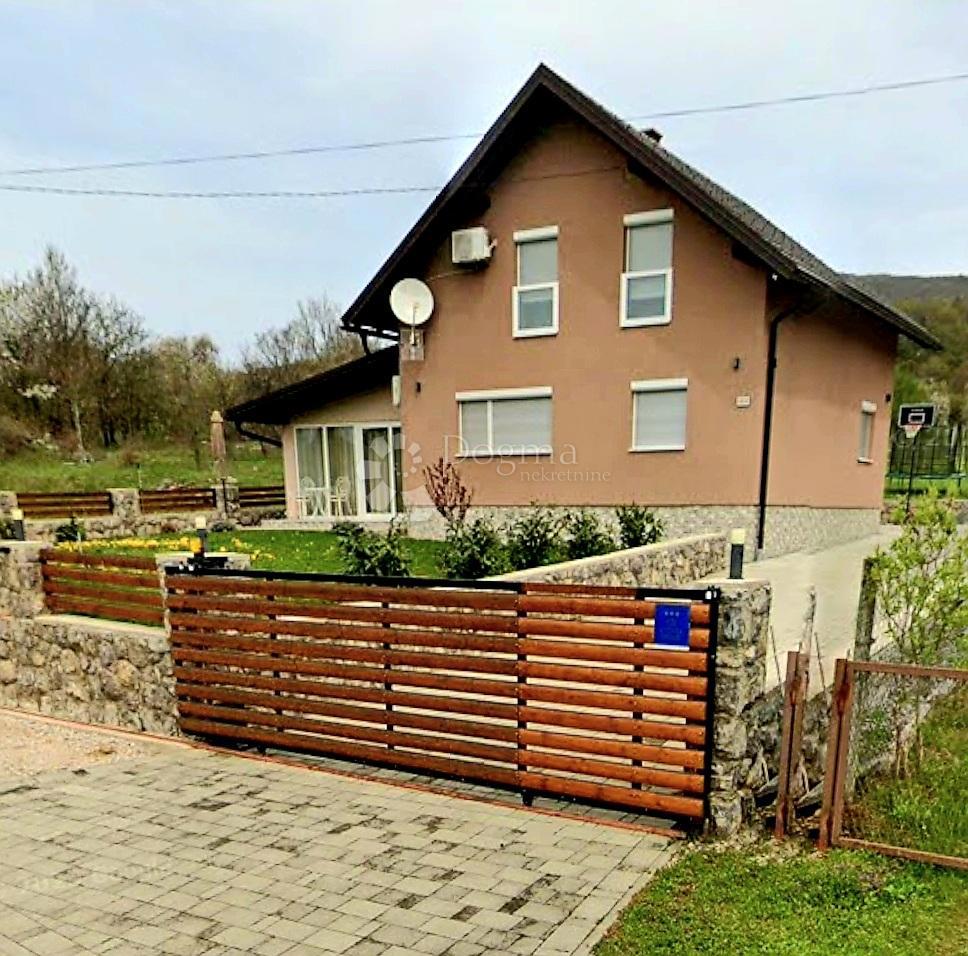 Hiša Otočac, 120m2