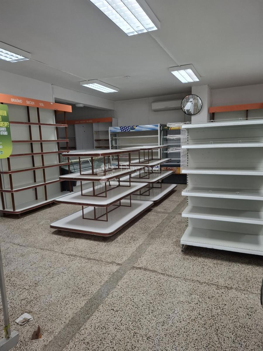 Poslovni prostor Centar, Gospić, 120m2