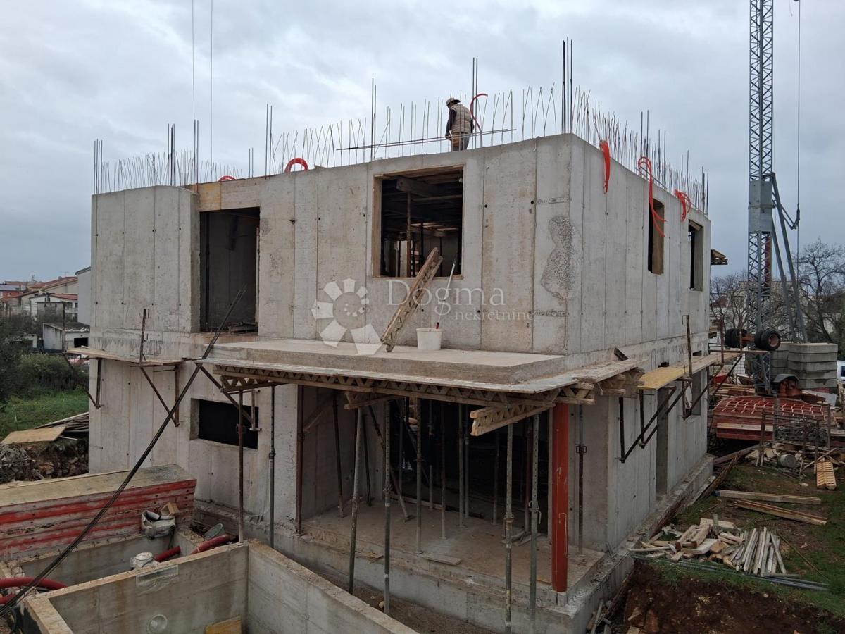 Stanovanje Pakoštane, 91,80m2