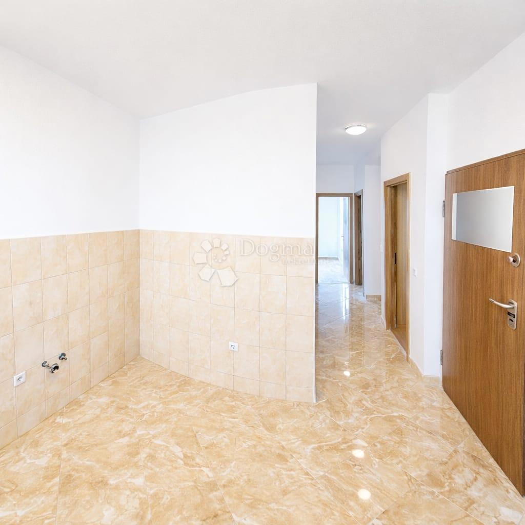 Stanovanje Kaštel Kambelovac, Kaštela, 58m2