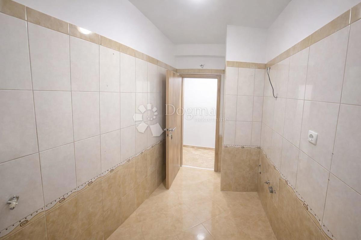 Stanovanje Kaštel Kambelovac, Kaštela, 58m2