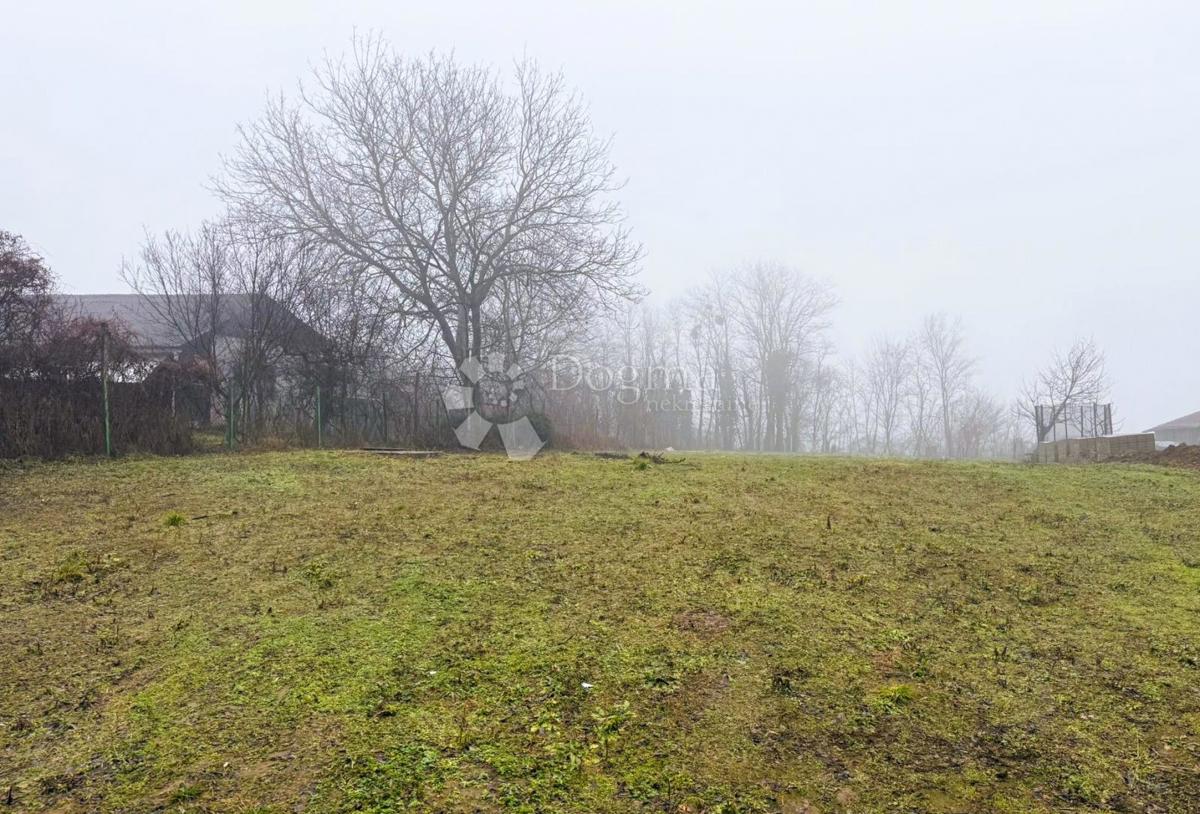 Zazidljivo zemljišče Peklenica, Mursko Središće, 1.757m2