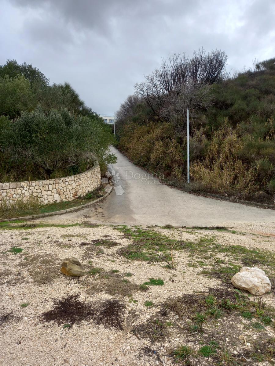 Zazidljivo zemljišče Rtina, Ražanac, 1.284m2