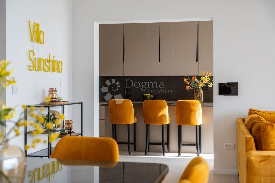 Hiša Jesenice, Dugi Rat, 254m2