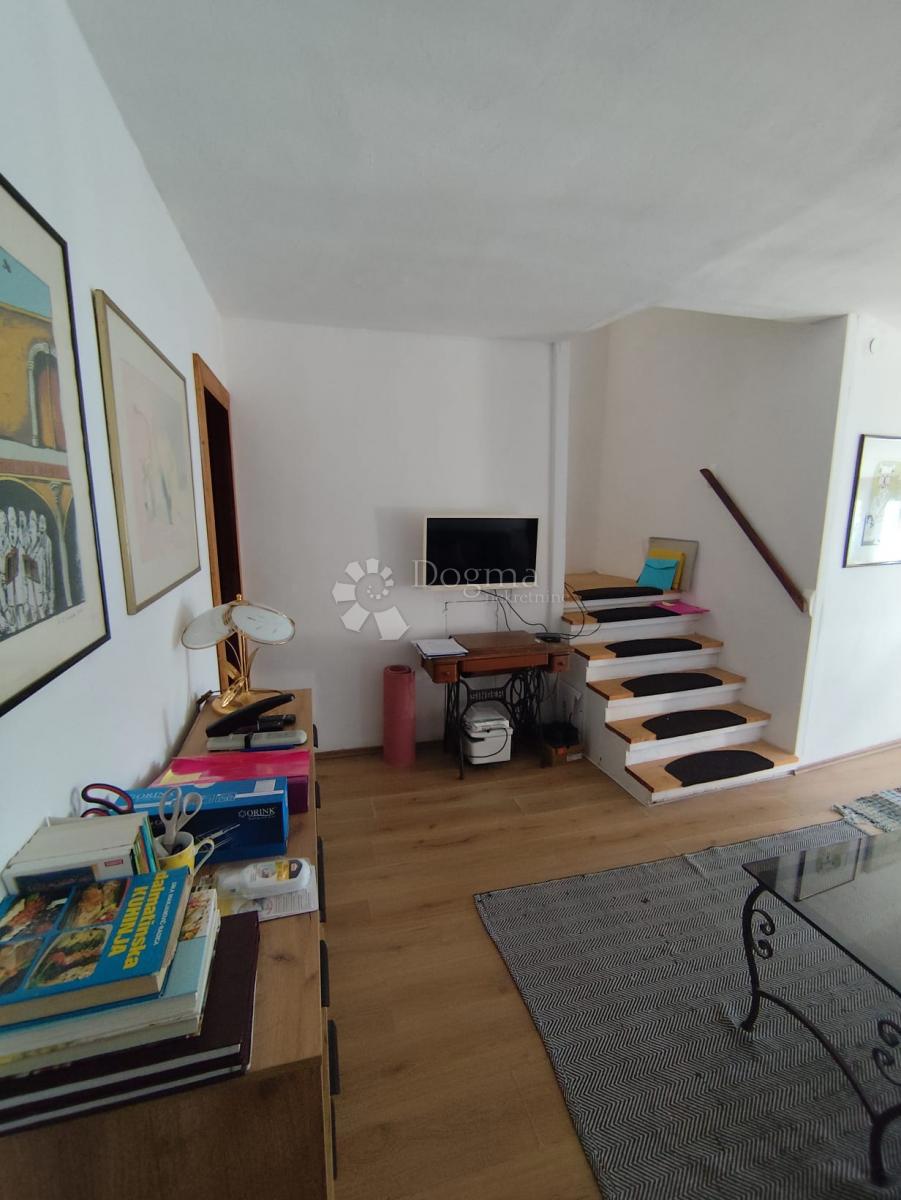 Stanovanje Dolac, Šibenik, 150m2