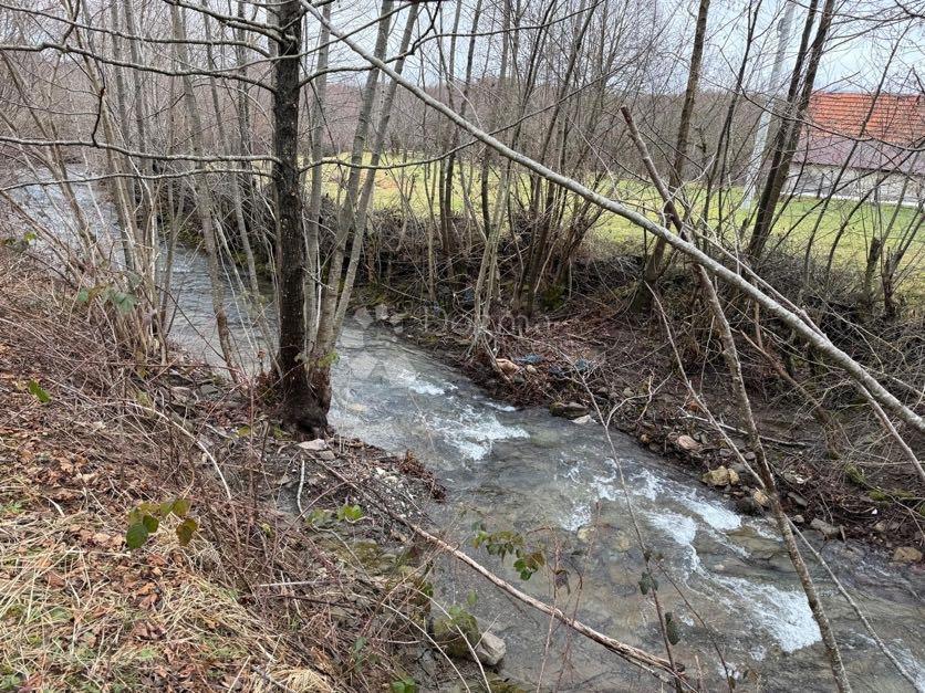 Hiša Donje Pazarište, Gospić - Okolica, 100m2