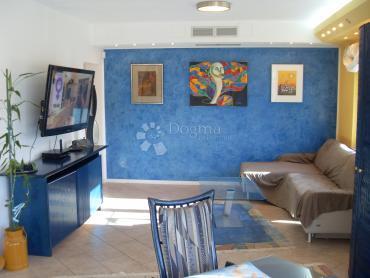 Hiša Novi Vinodolski, 262m2