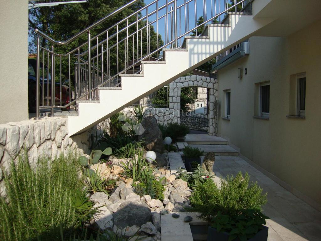 Hiša Novi Vinodolski, 262m2