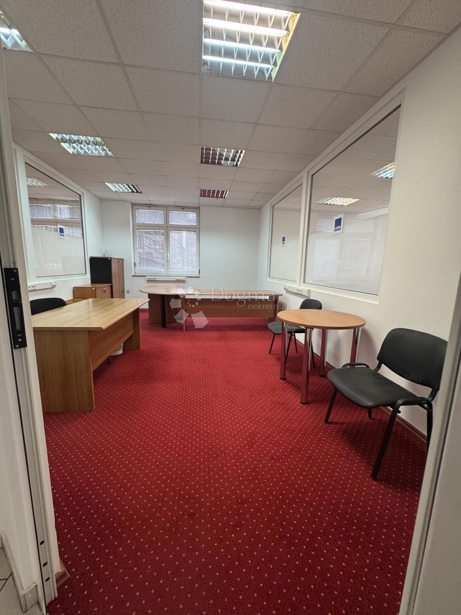 Poslovni prostor Škurinje, Rijeka, 325m2