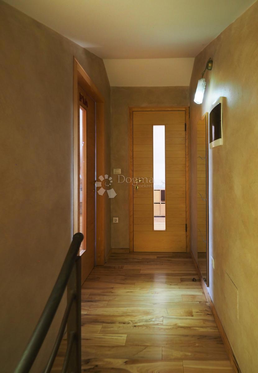 Hiša Funtana, 175m2