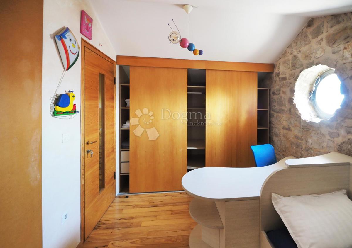 Hiša Funtana, 175m2